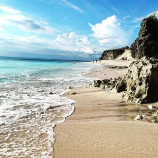 Pasir Putih di Pantai Dreamland Bali