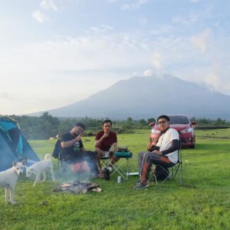 Berkemah di Savana Tianyar Bali